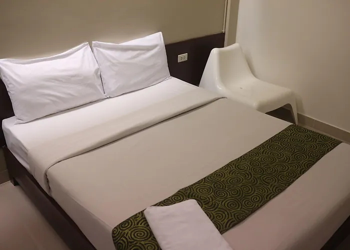 Floral Shire Suvarnabhumi Airport 3*