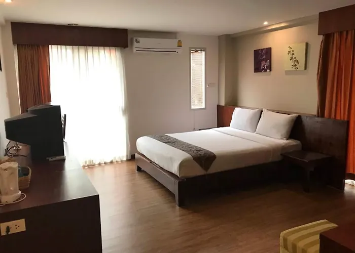 Hotel Floral Shire Suvarnabhumi Airport 3*