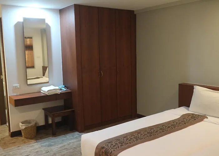 Hotel Floral Shire Suvarnabhumi Airport