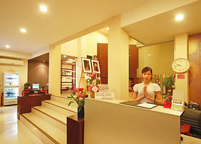 Floral Shire Suvarnabhumi Airport Hotel 3*
