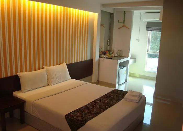 Hotel Floral Shire Suvarnabhumi Airport