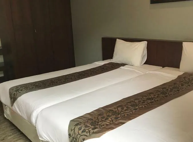 Floral Shire Suvarnabhumi Airport 3*